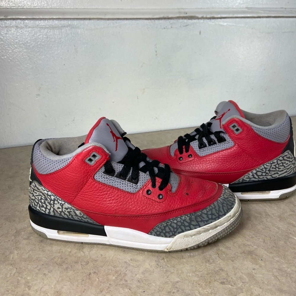 Nike Air Jordan 3 Retro SE Unite GS Size 6.5Y/ CQ0488-600 Red